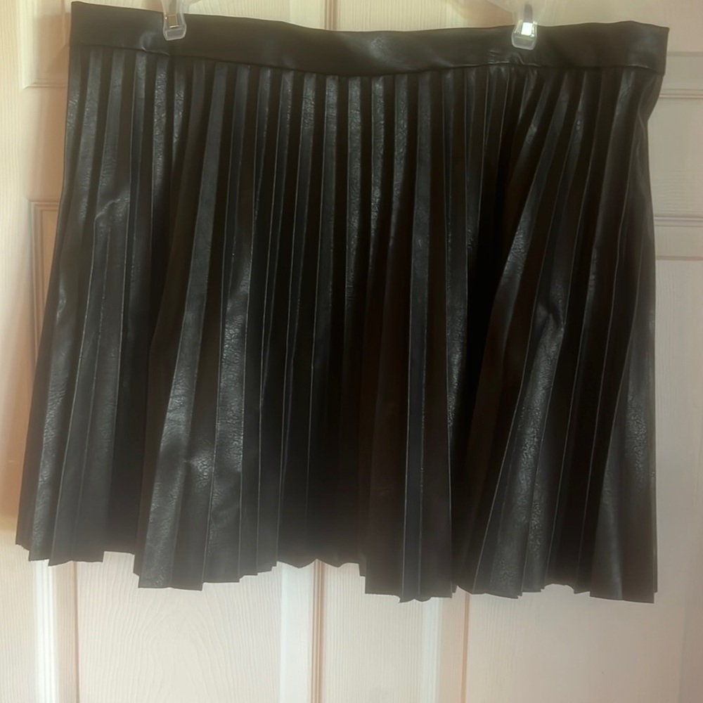 Faux leather Skirt